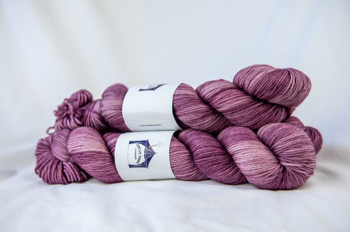 Circus Tonic Handmade - Aster - Pageant DK