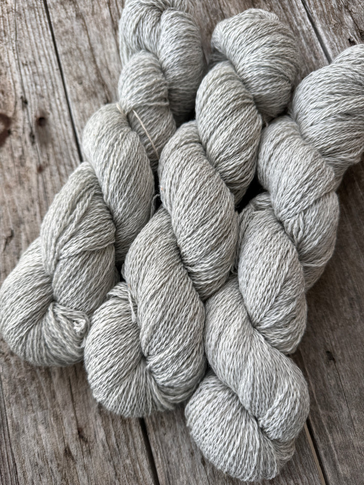 Great Ocean Road Woolen Mill - Light Grey - La Bella Fingering