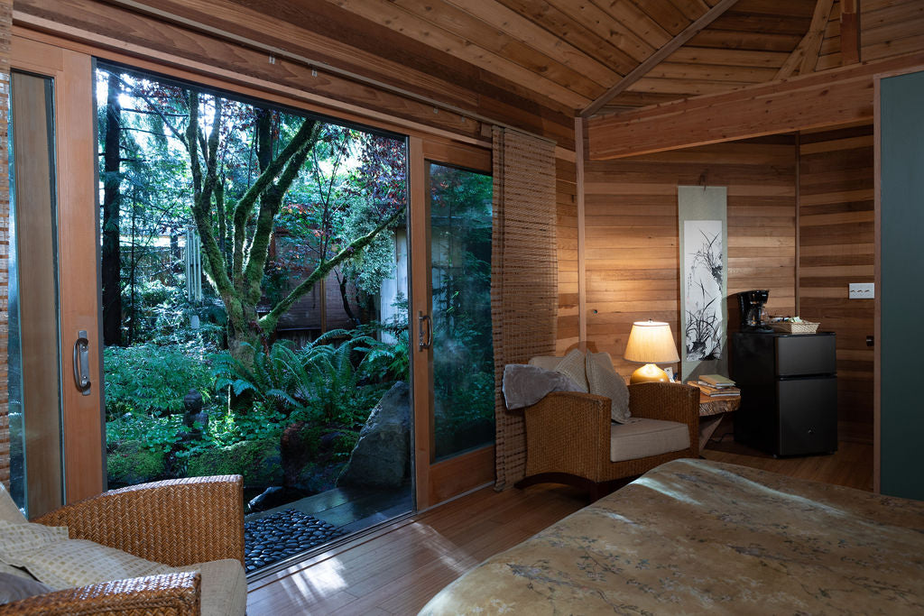 Mount Rainier Retreat - The Turiya Guestroom